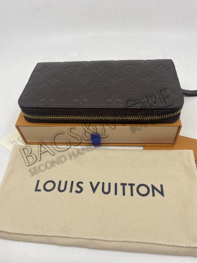 Louis V Zippy Wallet embossed Color Brown with Golden hardware