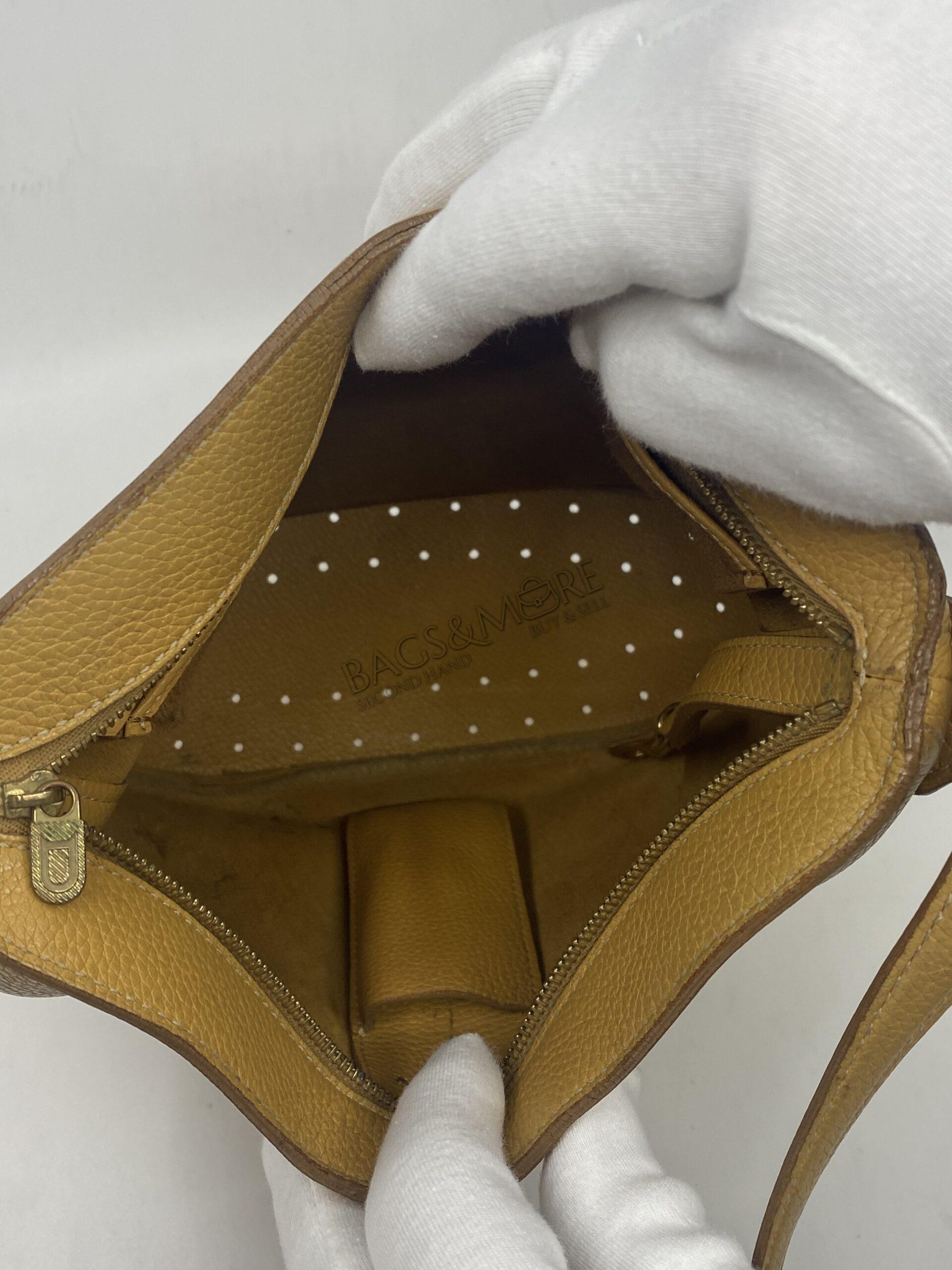 Delvaux Idee Crossover trotteur leder kleur Houblon - geel met schouderband