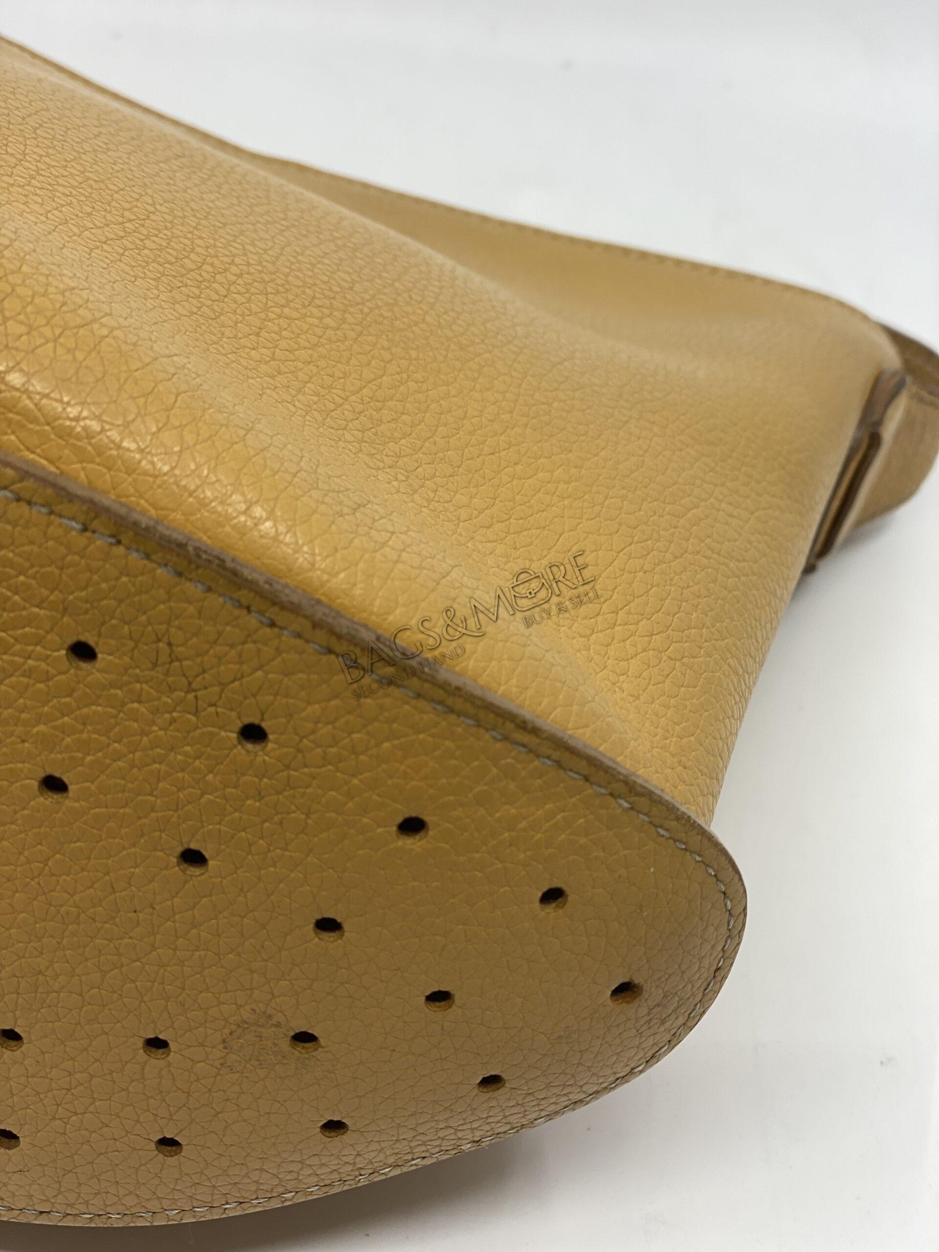 Delvaux Idee Crossover trotteur leder kleur Houblon - geel met schouderband