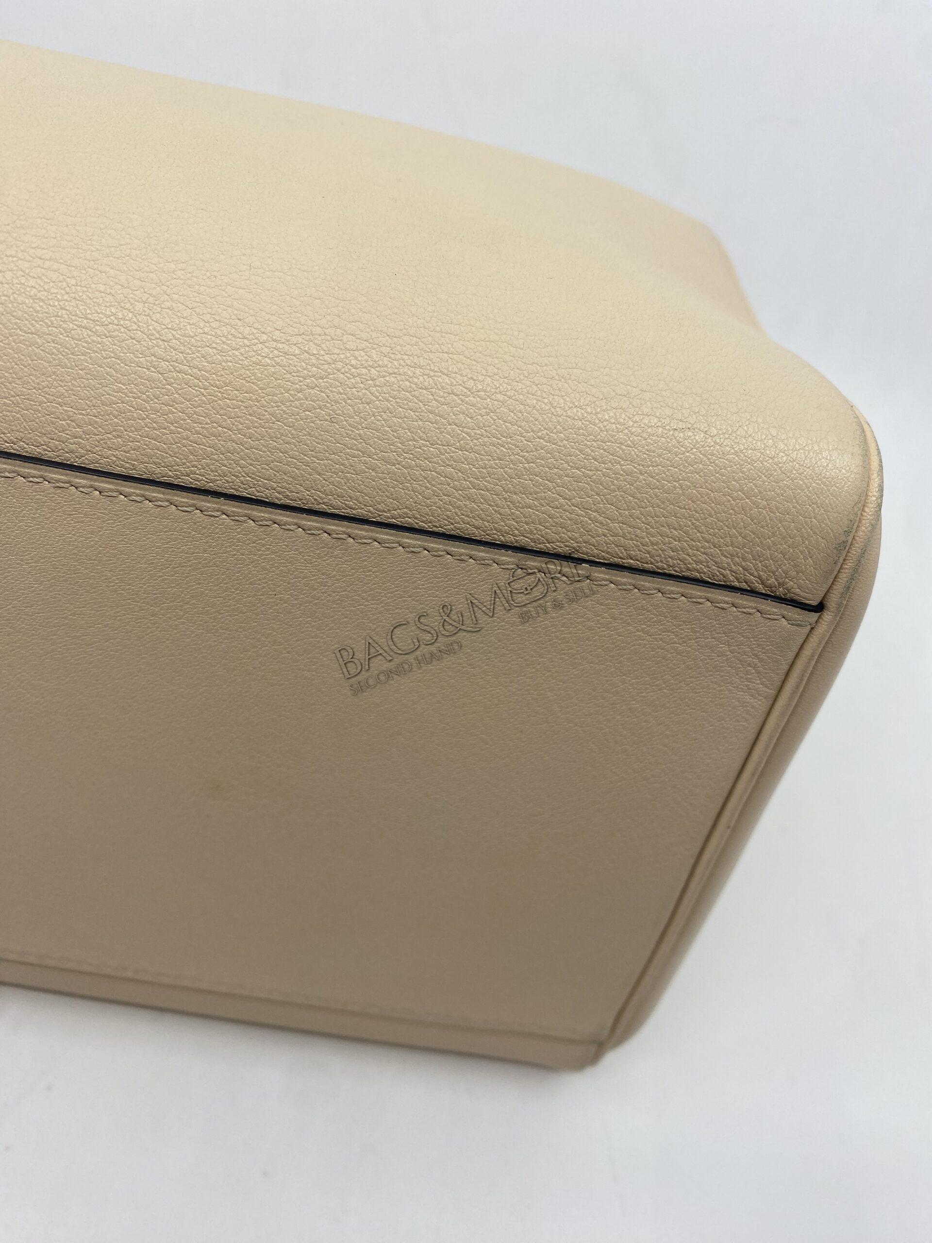Delvaux Louise Boston PM Allure kleur nude met goudkleurige hardware