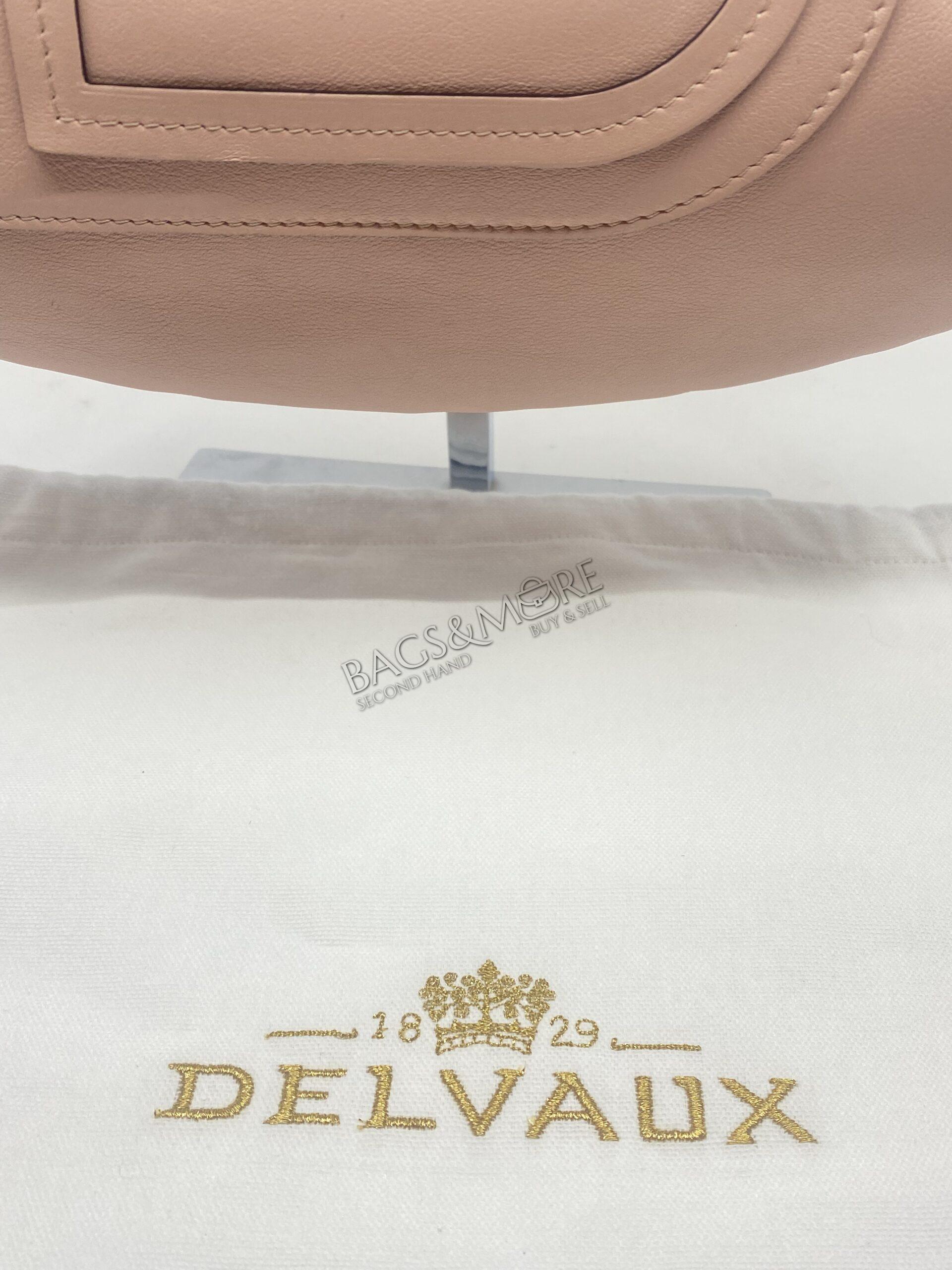 Delvaux Louise PM schoudertas kleur nude polo leder en golden hardware