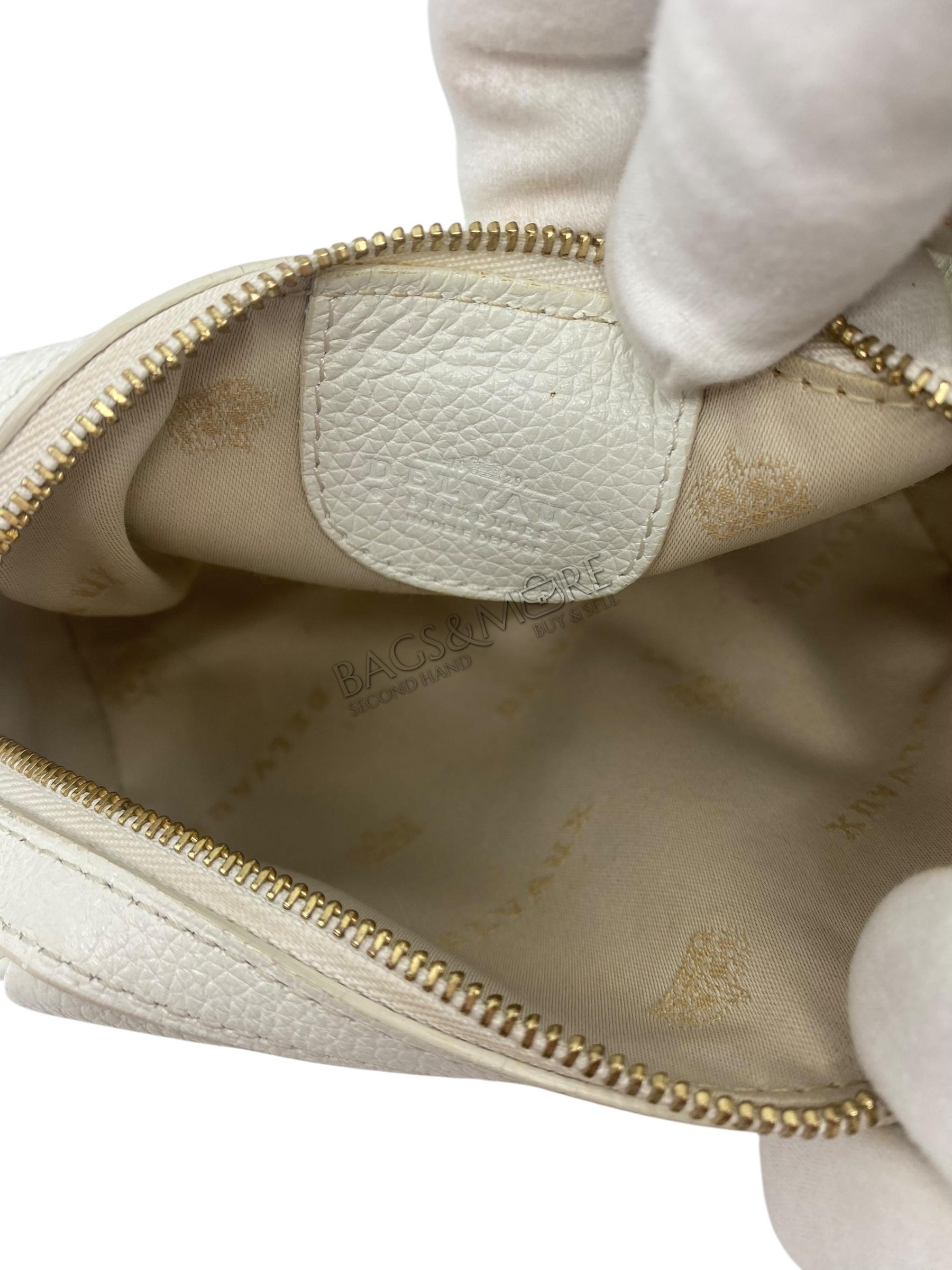 Delvaux pochette kleur blanc jumping leder met golden hardware