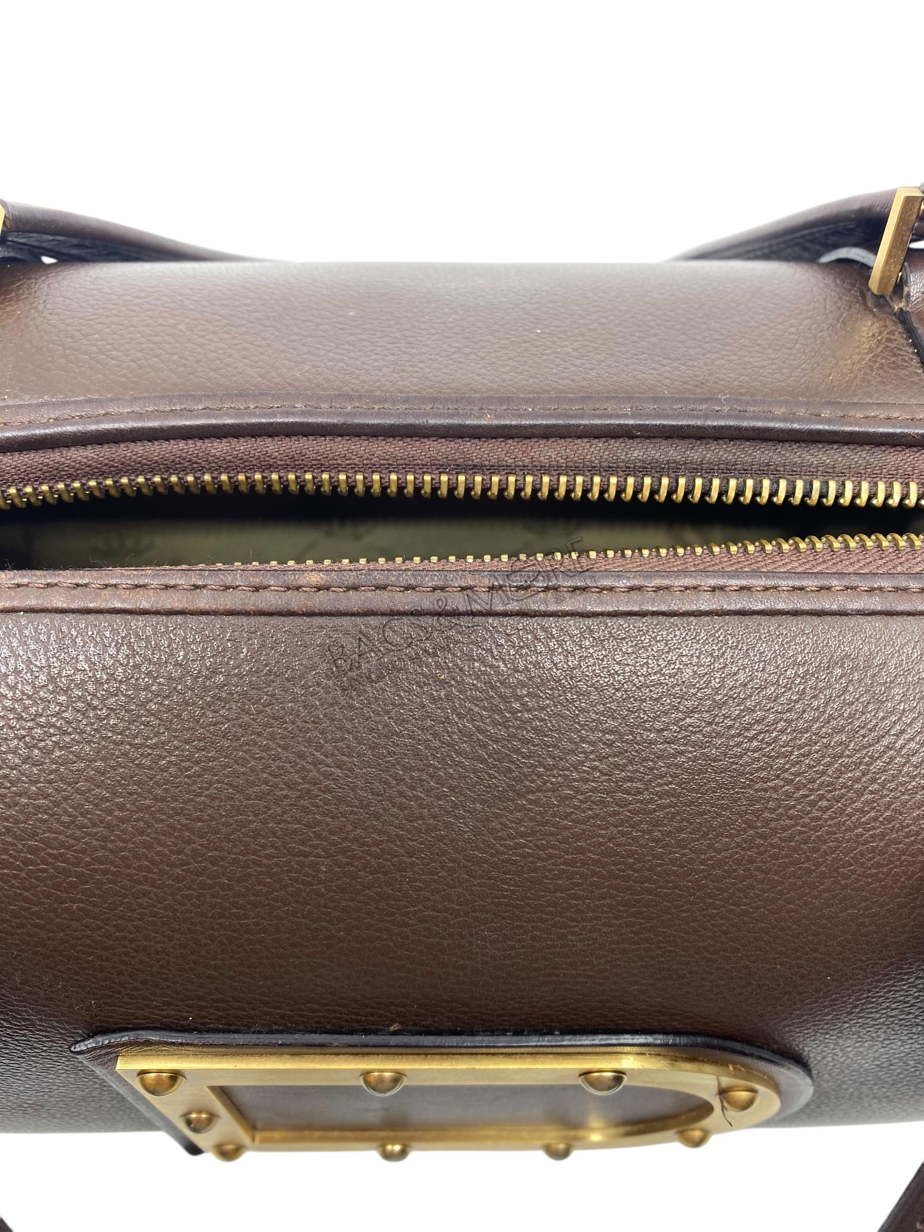 Delvaux handtas Astrid MM jumping leder kleur café met golden studs