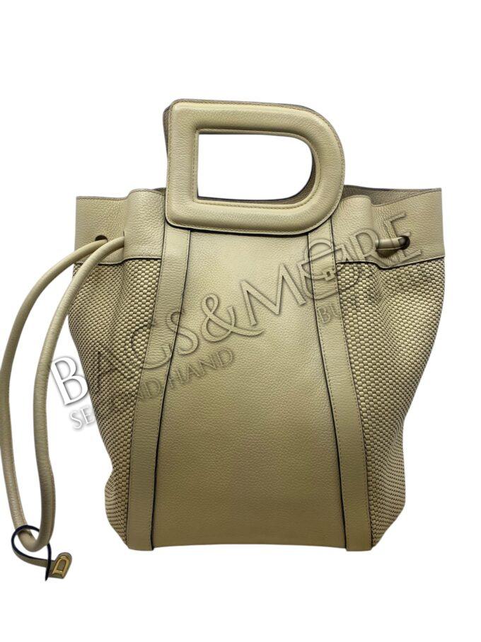 Delvaux handtas of schoudertas model Caraibes leder cotelé kleur ivoire