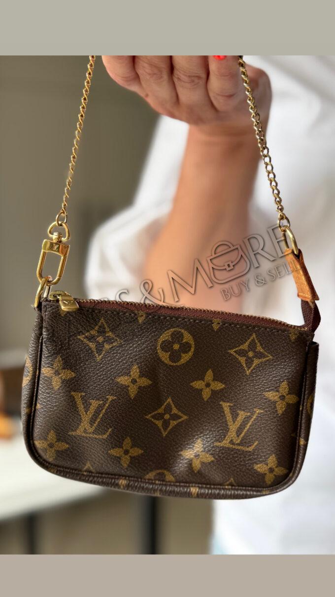 Louis Vuitton mini pochette accessoire monogram met ketting