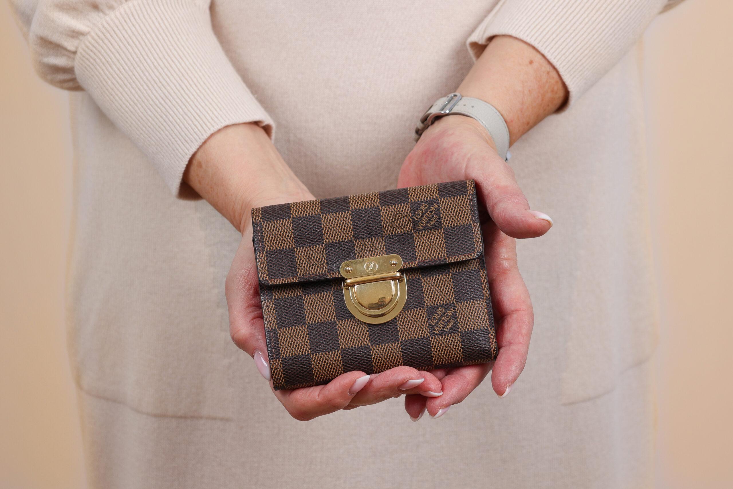 Louis Vuitton Koala PTF – damier ebene en goudkleurige hardware