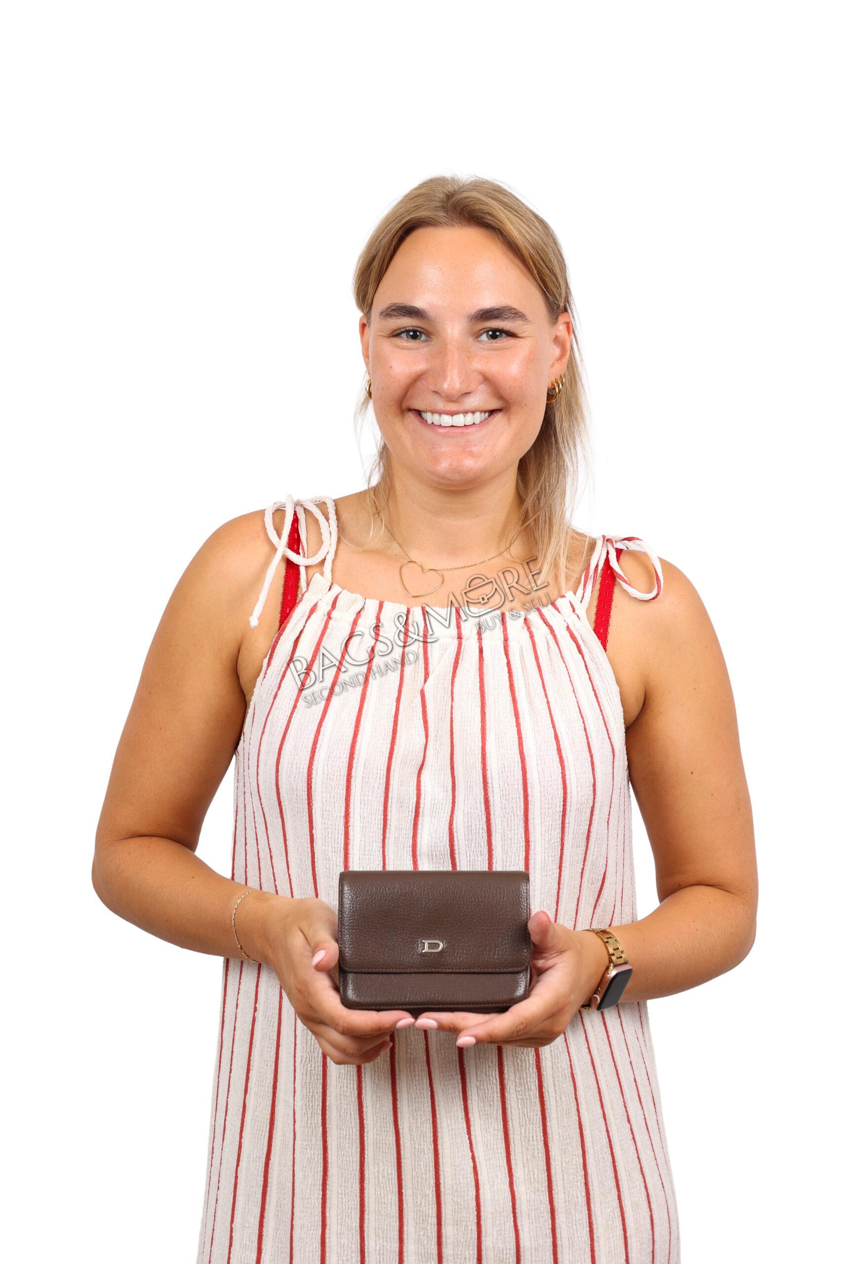 Delvaux Trésor portemonnee kleur café – gekorreld leer
