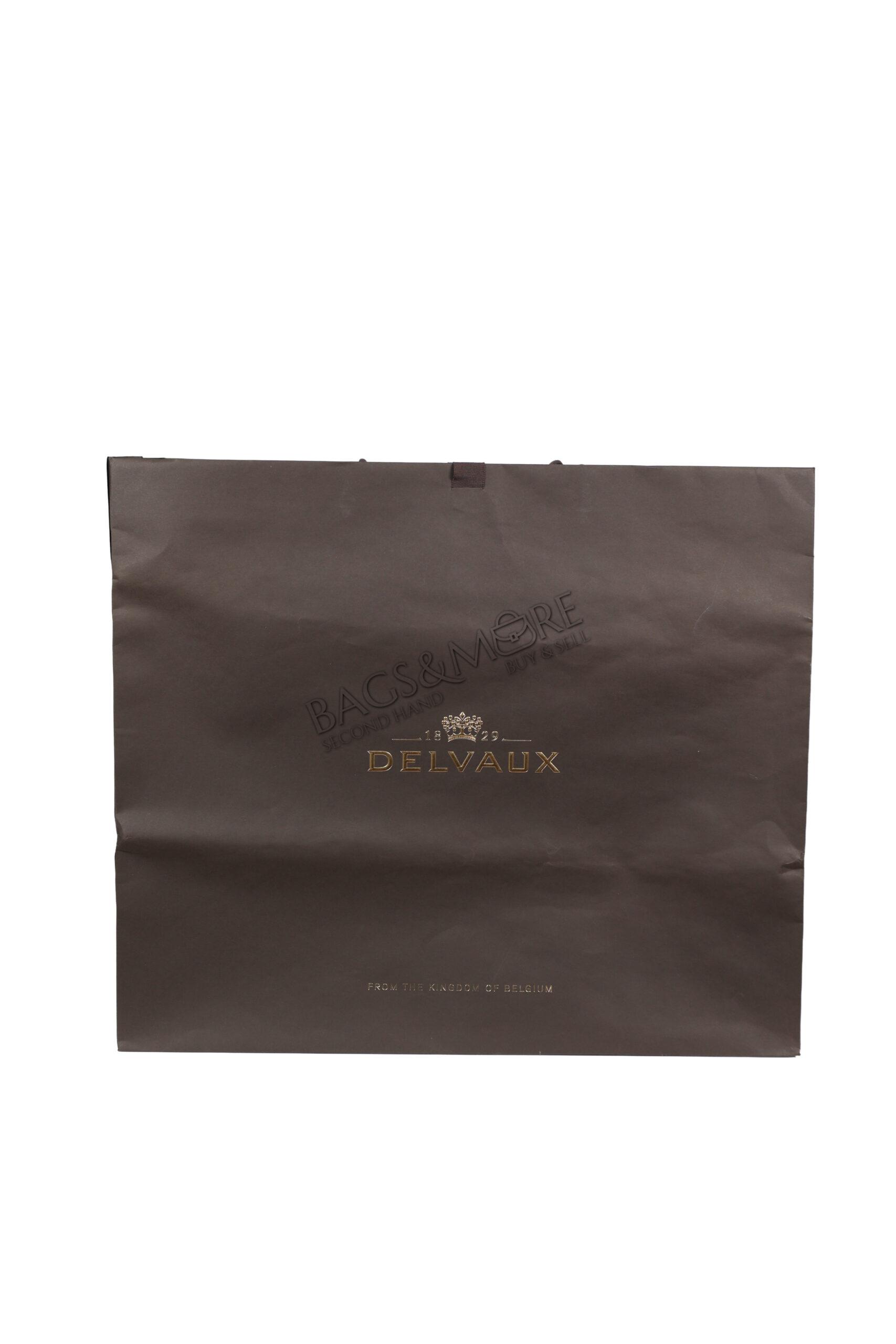 Delvaux So Cool mm jumping zele calf kleur taupe met zilverkleurige hardware ( niet langer meer in productie )