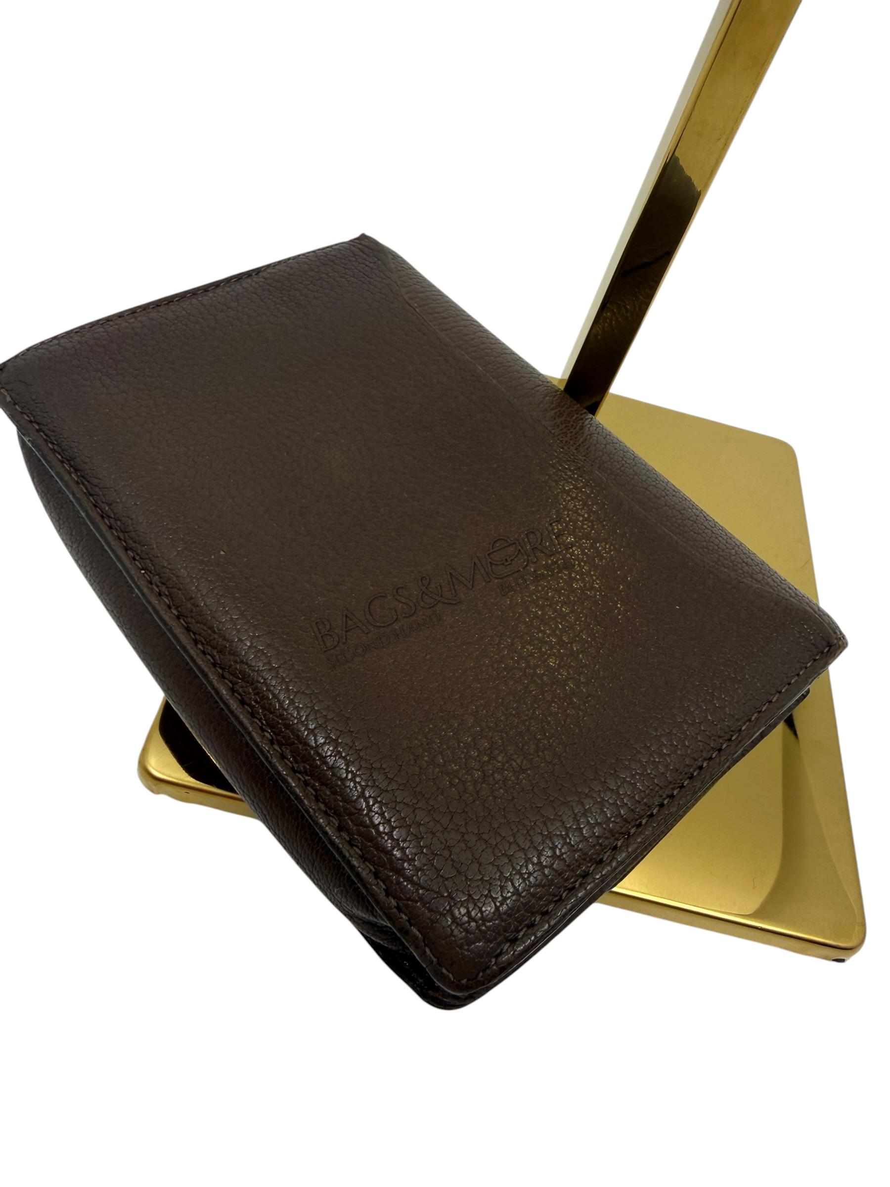 Delvaux Trésor portemonnee kleur café – gekorreld leer