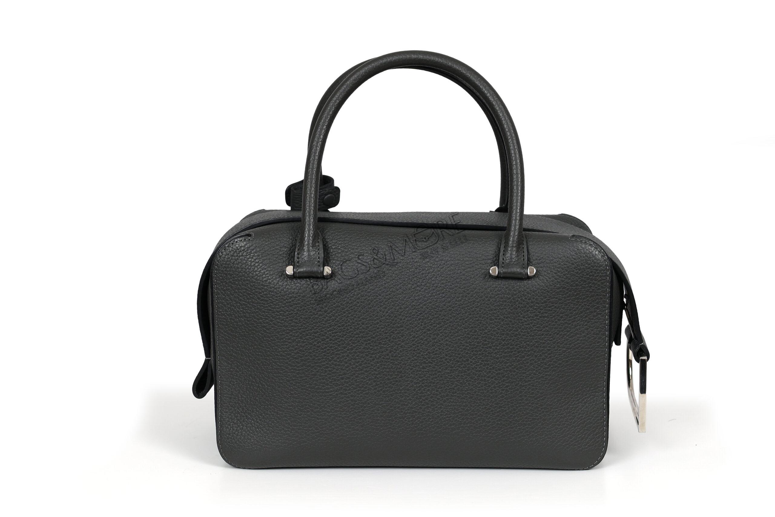 Delvaux Cool Box MM taurillon soft leer kleur smoke - grijs