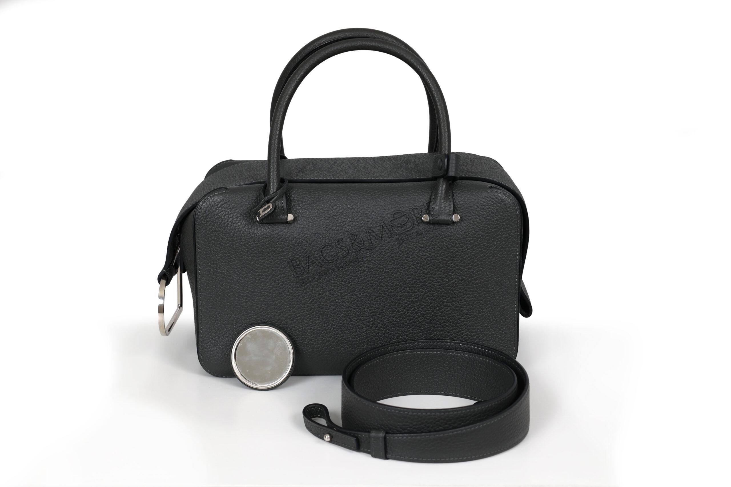 Delvaux Cool Box MM taurillon soft leer kleur smoke - grijs