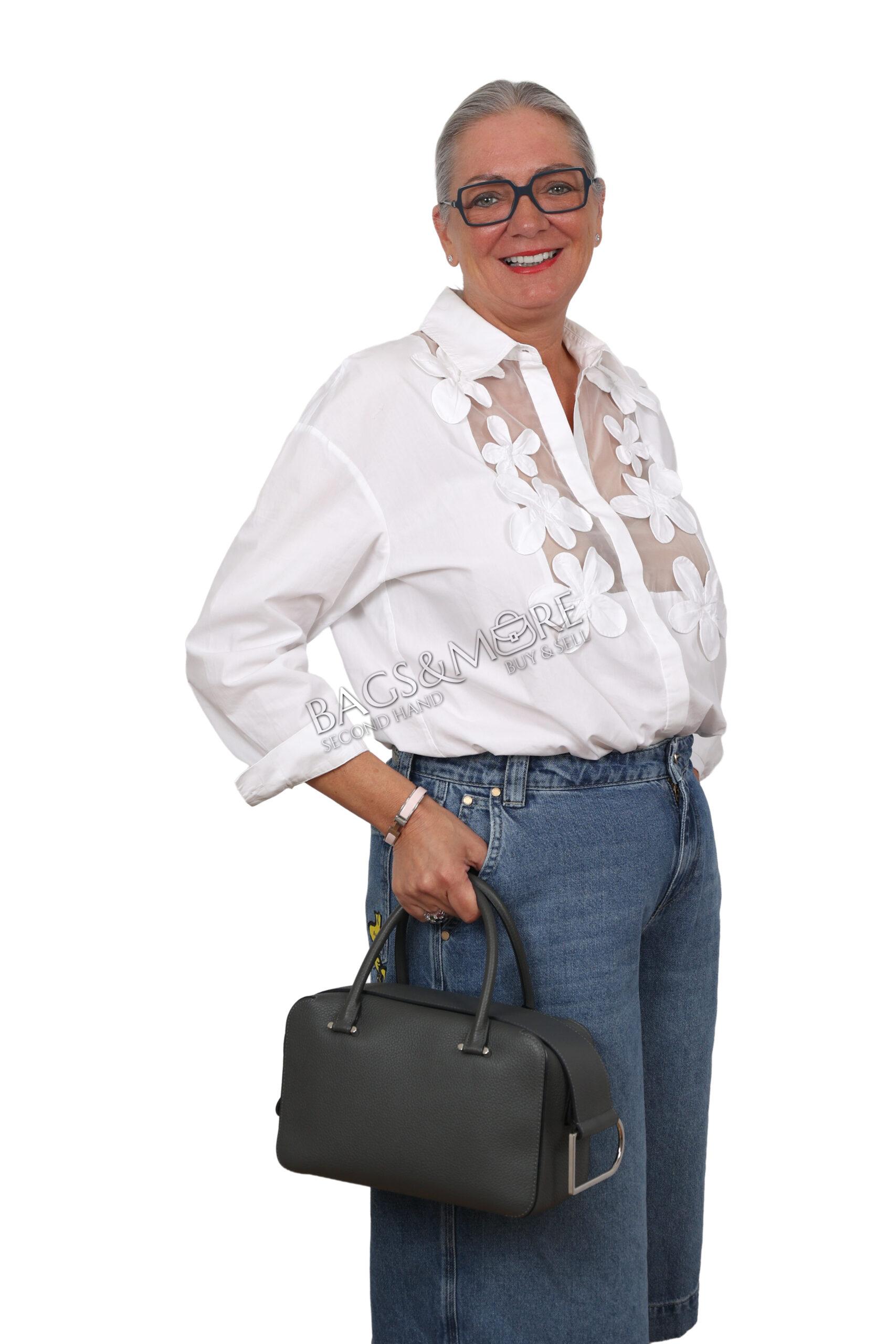 Delvaux Cool Box MM taurillon soft leer kleur smoke - grijs
