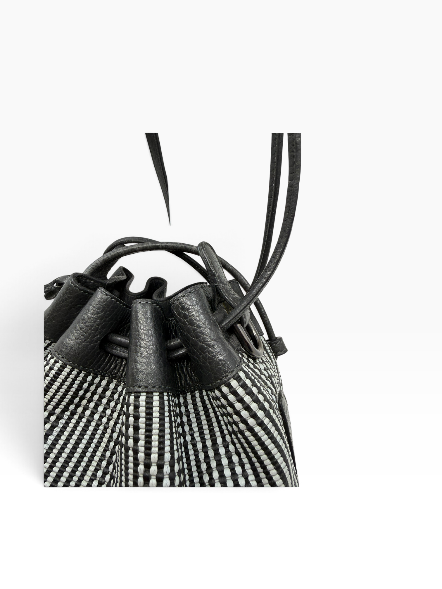 Delvaux Tabarin PM – Jumping Calf – bicolor lichtgrijs & zwart