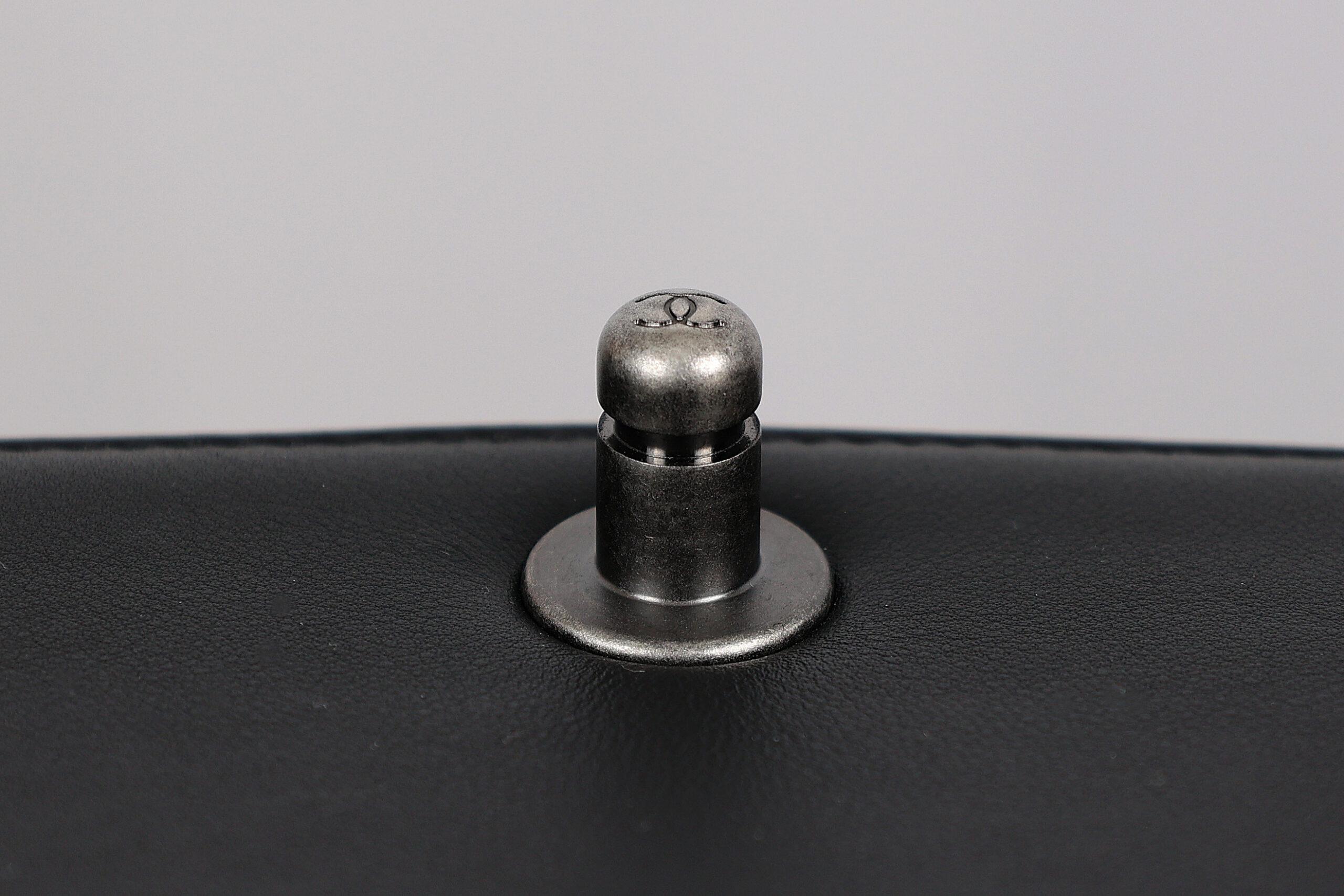 CHANEL BOY LARGE – BLACK DIAMOND QUILTING (actuele Retail prijs 7250 euro)