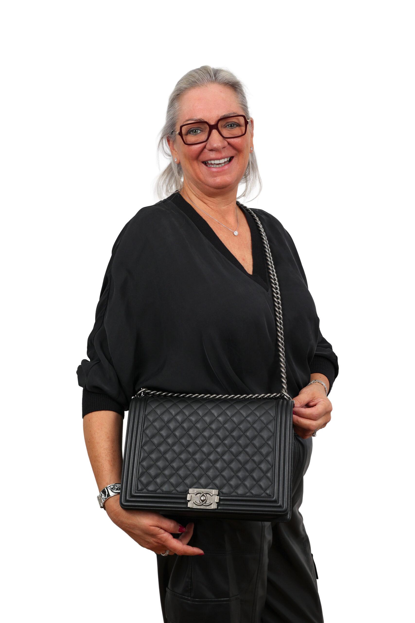 CHANEL BOY LARGE – BLACK DIAMOND QUILTING (actuele Retail prijs 7250 euro)