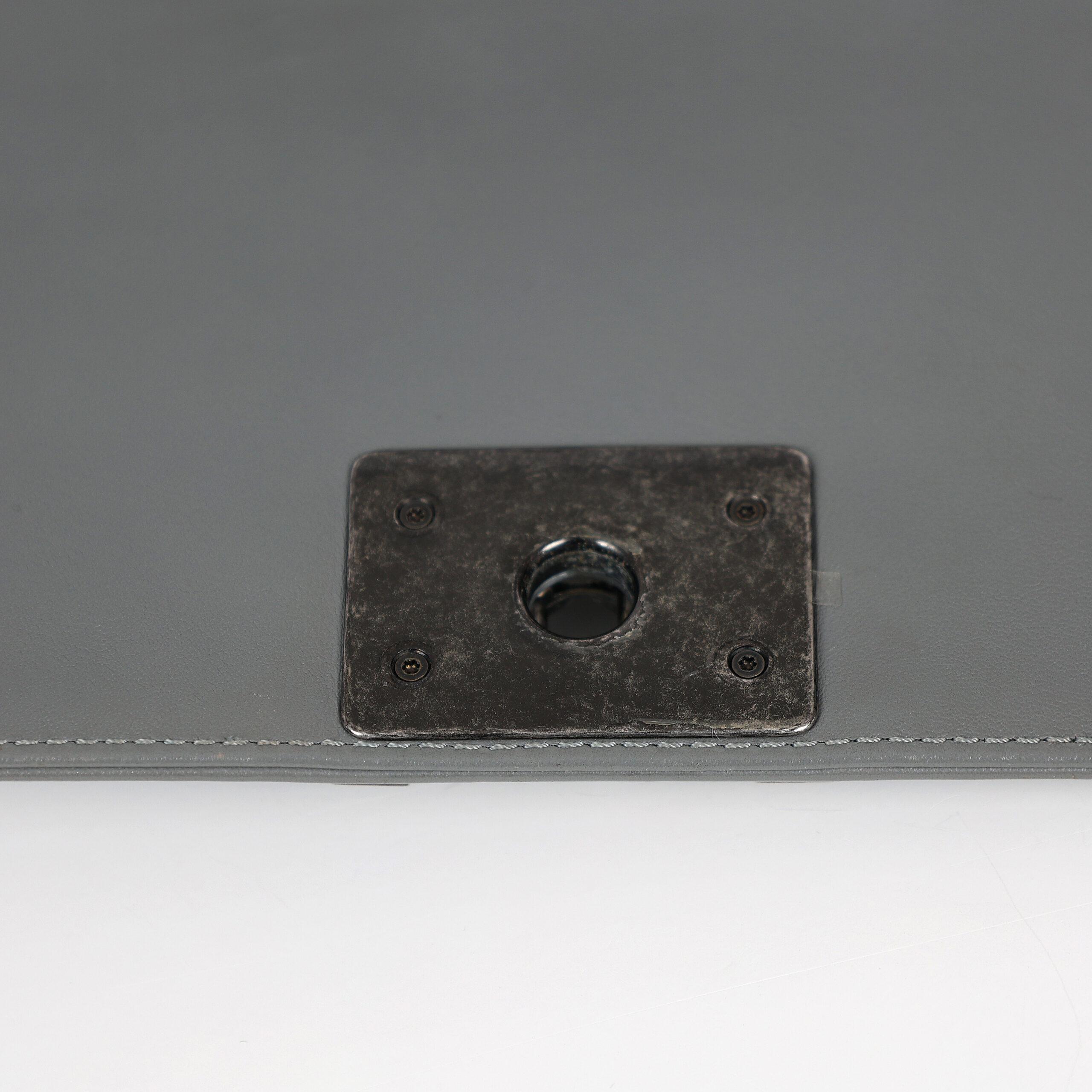 Chanel BOY SMALL Grey Quilted calfskin leer ( actuele retail prijs 6200 euro )