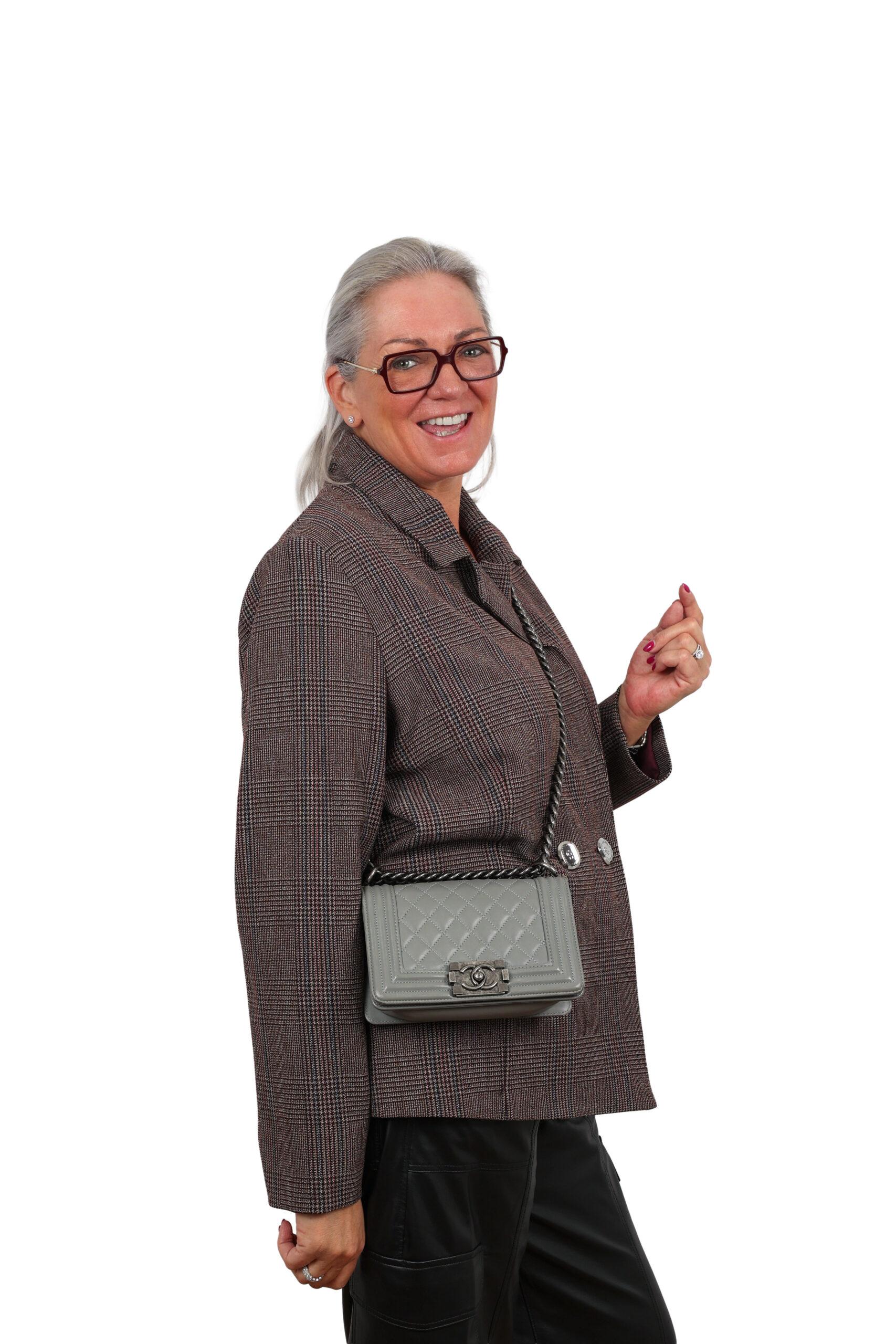 Chanel BOY SMALL Grey Quilted calfskin leer ( actuele retail prijs 6200 euro )
